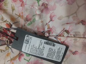Vero Moda Chic Floral Print Button-Up Top