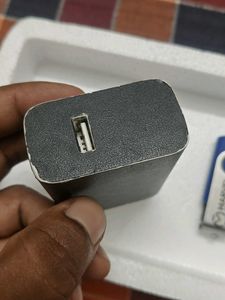 Vivo FlashCharge &amp; Marvel USB