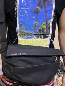 Cross body travel bag