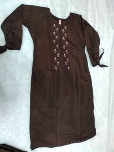 Elegant Brown Kurta with Floral Embroidery