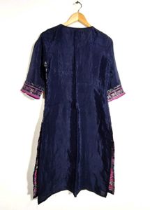Navy Blue Floral Print Kurta (Women's)
