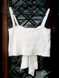 Chic White Bow Crop Top