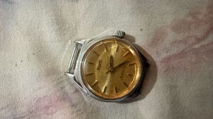 Vintage Jayco Ladies Watch only glass crack