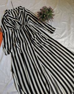 Chic Striped Midi Dress