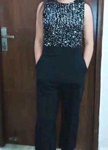Black sequence jumpsuit with pockets.✨Like new