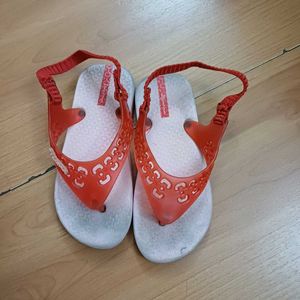Adorable Brazilian Baby Flip Flops from IPanema