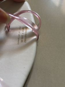 🌸Cute Chic White Flip Flop With Pink Straps