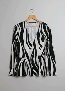 Striking Zebra Print Long Sleeve Top