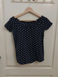 Only Chic Off-Shoulder Blouse