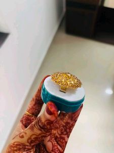 Sparkling Statement Ring