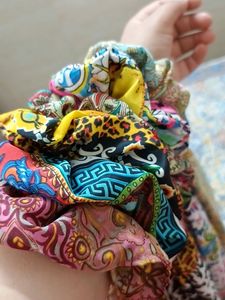 Beautiful Multicolour Tail Scrunchies Combo Of 6