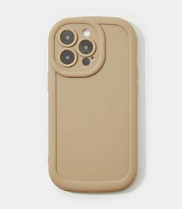 Stylish Beige iPhone 17 pro Case