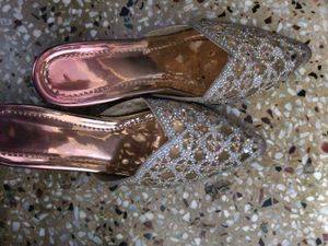 Embellished Party Wear Heels In 39 Number