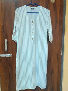 White Kurta with Pinstripe Pattern