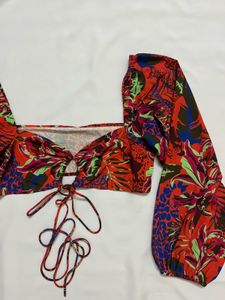 Long balloon puff sleeves floral print top