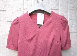 New with tag Chic Pink Wrap Top Puff Sleeve