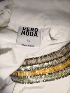 🔥 Buy 1, Get 1 Free🔥Vero Moda Ruffle Halter Top