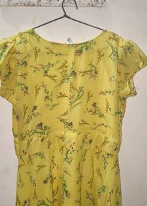 yellow rounded dress 💛