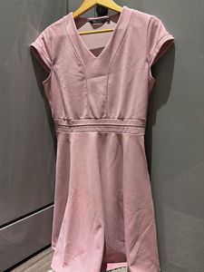 Chic Pink V-Neck Dress