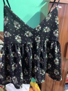 Chic Floral Print Spaghetti Strap crop top