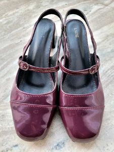 Chic Burgundy Slingback Heels