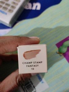 Fenty Beauty Gloss Bomb Luminizer