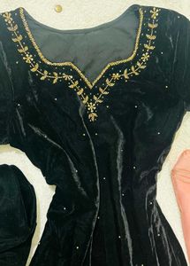 Elegant Handwork Black Velvet Kurta Set with Organ