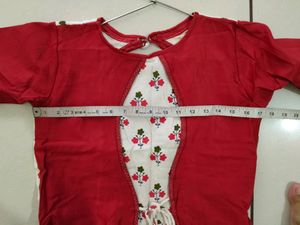 Off White Anarkali Gaun