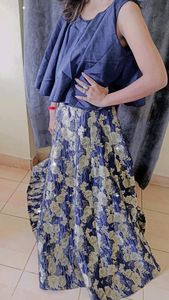 Blue bold gown