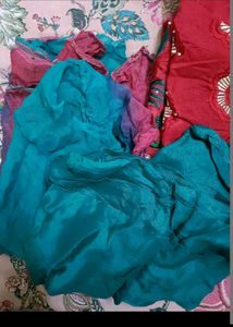 Beautiful Contrast Suit In L With Shaded Dupatta
