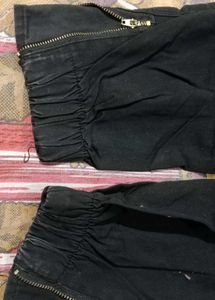 men cargo denim trouser and t-shirt