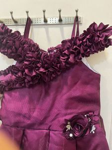 Elegant Off-Shoulder Burgundy Dress