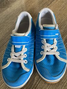 Blue Non Marking Badminton Shoes for Kids