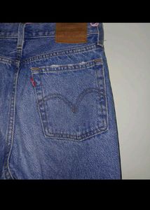 80's inspired, high rise Levi's 501 blue Denim