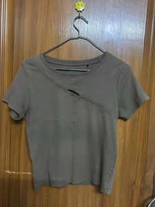 Ribbed Cut-Out Tee
