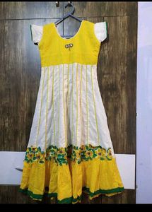 Yellow and white embroidery kurta set