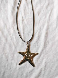Unique Star Pendant Necklace
