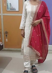 Beautiful Red Suit With Set