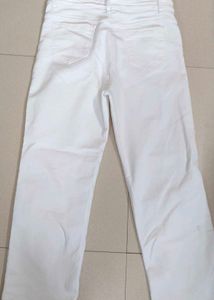 🫶🏻Off-White Straight Leg Jeans