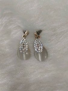 Elegant Drop Earrings with Cat Eye Stone