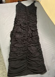 Elegant Black Ruched Midi Dress (S)