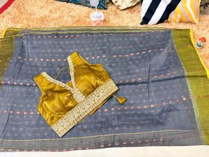 Elegant Grey Dhakai Jamdani Saree only