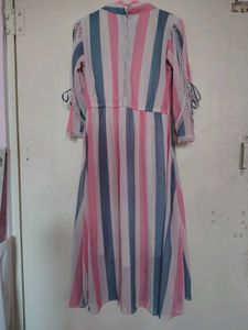 Chic Striped Maxi Dress with Cold Shoulder