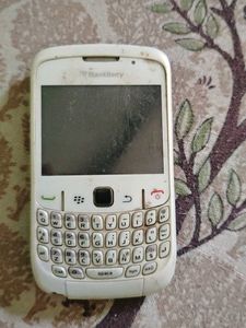 blackberry 8520