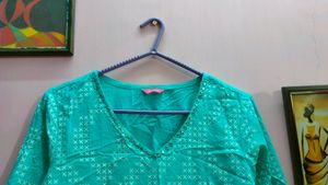 V Neck Printed Kurti With Pocket
