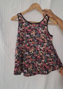 Floral Print Sleeveless Top