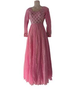 beautiful pink gown 😍
