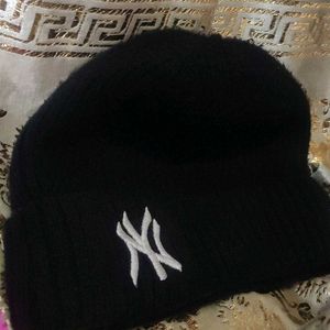 NY Rare Trending Beanie Black For Winters