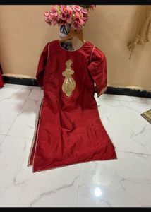 Red &amp; Gold Embroidered Kurta Set