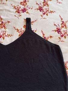 Black Ribbed Crop Top